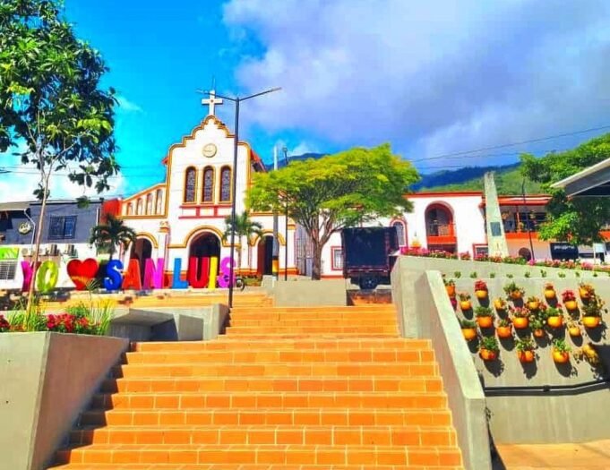 San Luis estrena documental para sanar heridas del conflicto y dignificar a las víctimas y su territorio.
