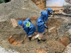 Fue reabierta la vía de ingreso a Guarne en el sector La Bomba tras cuatro días de trabajos intensos.