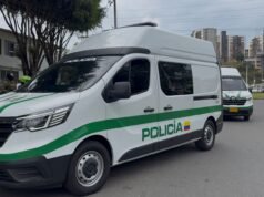 Rionegro fortalece su seguridad: Alcaldía entrega dos nuevos vehículos a la Policía.
