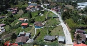 En Guarne se inuaguran 126 metros de placahuella en zona rural.