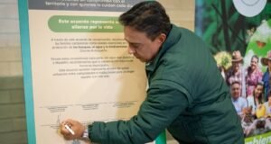 Cornare y Medellín unen esfuerzos para proteger las cuencas que abastecen de agua a la capital antioqueña.