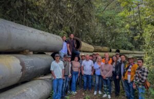 EPM entrega a Sonsón 129 tramos de tubería que serán aprovechados en las vías rurales.
