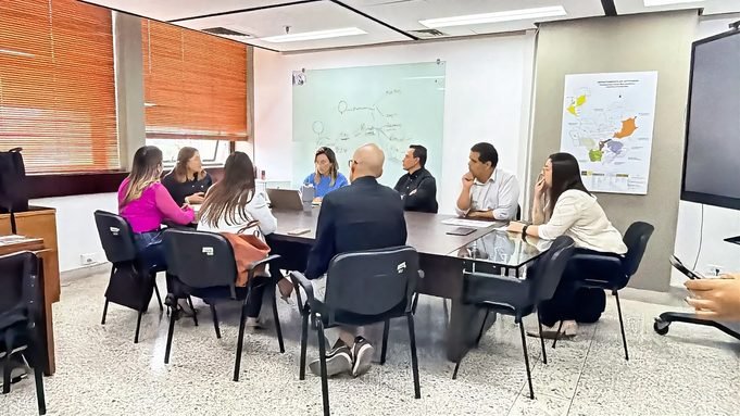 La Alcaldesa Ilbed Santa avanza en la gestión de proyectos clave para La Ceja: Hospital de Segundo Nivel y Centro Día San Nicolás.
