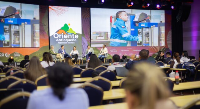 Cornare, la CEO, la UCO y Masbosques firman acuerdo por la regeneración del Oriente antioqueño: una alianza para sanar y restaurar el territorio.