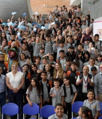 Para fortalecer el bienestar de sus estudiantes Rionegro inaugura el primer Gimnasio Socioemocional en Colombia.
