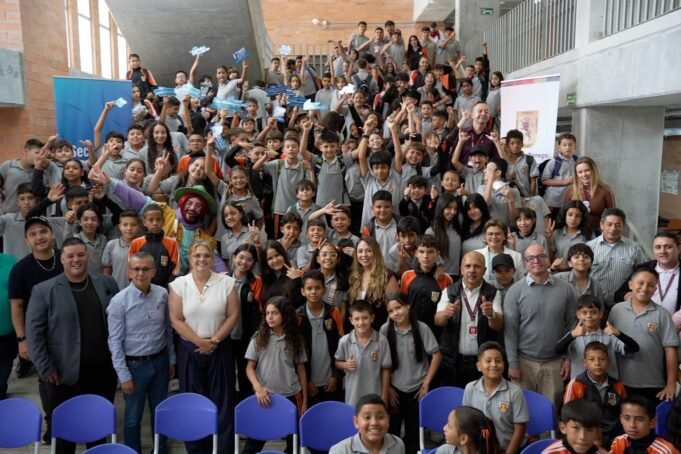 Para fortalecer el bienestar de sus estudiantes Rionegro inaugura el primer Gimnasio Socioemocional en Colombia.